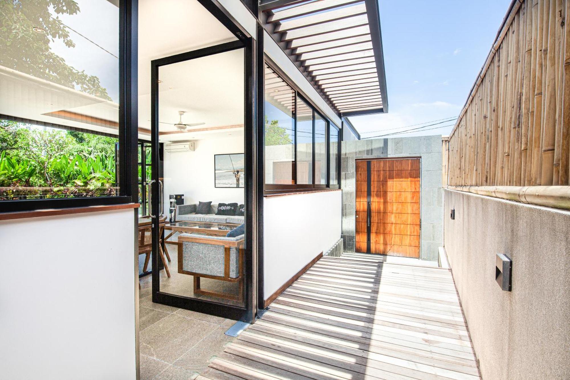 Brand New 5 Bedroom Villa Enclosed Living Room Canggu Exterior foto