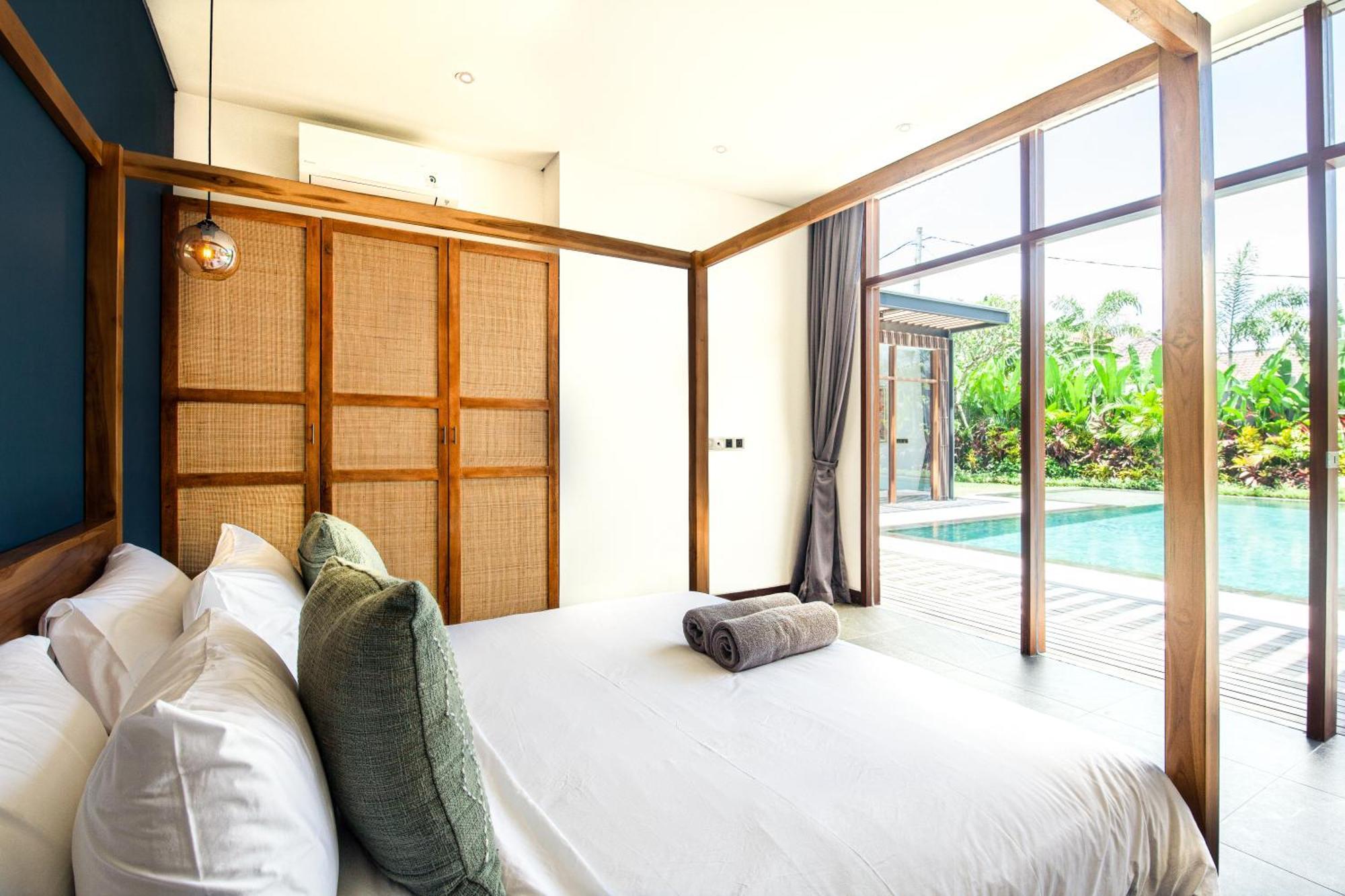 Brand New 5 Bedroom Villa Enclosed Living Room Canggu Exterior foto
